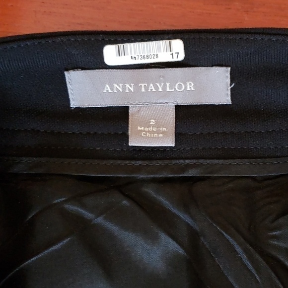 Ann Taylor Double Kick Pleat Skirt Like New! - Picture 7 of 8